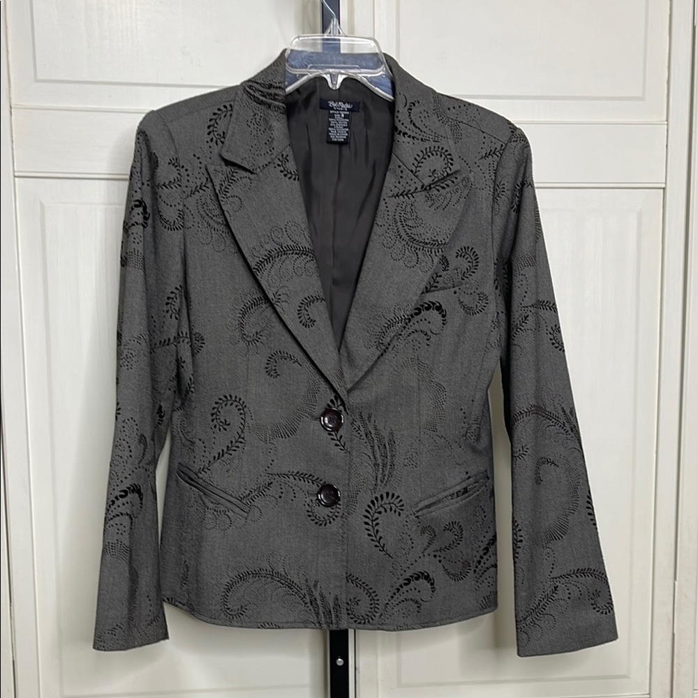Women’s Bob Mackie Studio Gray w/ Black Velvet Floral 2 Button Blazer Size 8